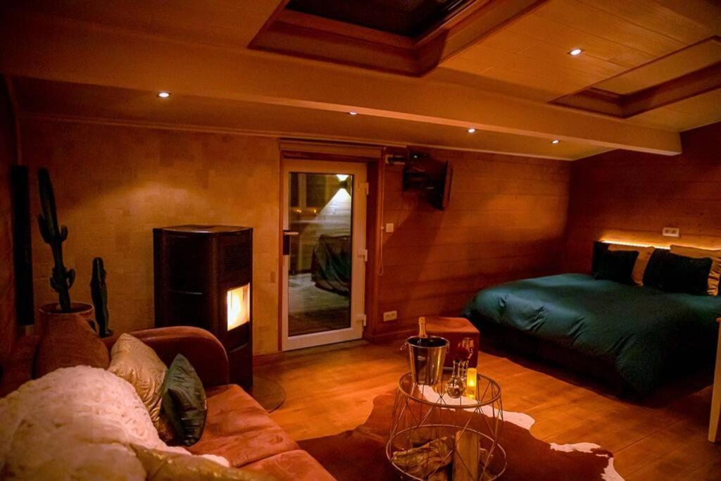 Le Spa Du Cabanon: Cabanon De Luxe Avec Spa Entierement Privatif Ай Экстерьер фото